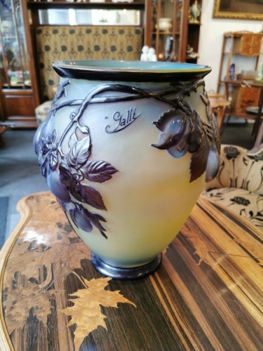 Emile Gallé - Vase soufflé Aux Quetsches - Verrerie, Cristallerie Style Art nouveau