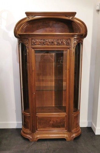 Louis Majorelle (1859-1926) - Vitrine Art Nouveau La vigne - Mobilier Style Art nouveau