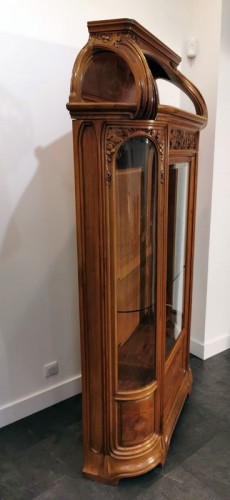 Antiquités - Louis Majorelle (1859-1926) - Art Nouveau display cabinet &quot;The Vine&quot;