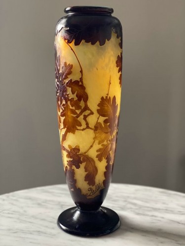 Emile Gallé - Vase Art Nouveau "Lucane et feuilles de chêne" - Verrerie, Cristallerie Style Art nouveau