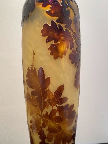 XXe siècle - Emile Gallé - Vase Art Nouveau "Lucane et feuilles de chêne"