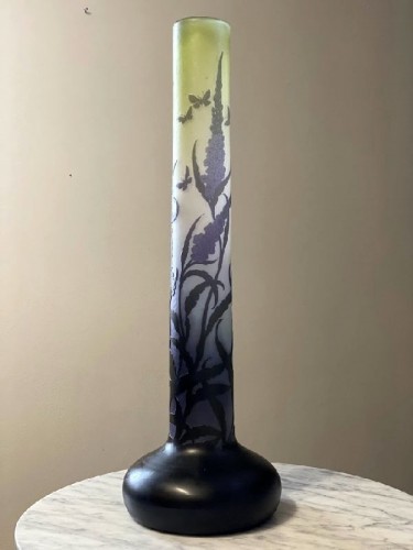 Antiquités - Emile Gallé - Vase Art Nouveau Lupins et Papillons