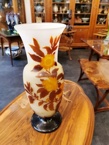 Glass & Crystal  - Emile Gallé - Art Nouveau Vase &quot;Aux Camélias