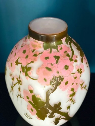 Art nouveau - Emile Gallé - Vase Art nouveau "Fleurs de pommiers du Japon"
