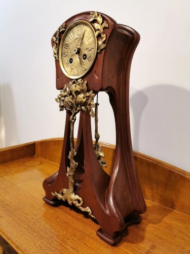Horology  - Art Nouveau clock attributed to Georges Nowak
