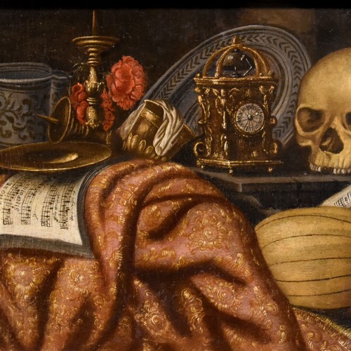Vanitas au tapis, horloge, partition et crâne, école italienne du 17e siècle - Tableaux et dessins Style Louis XIII