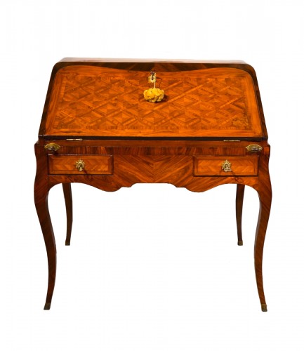 Bureau de pente Louis XV, Paris vers 1750