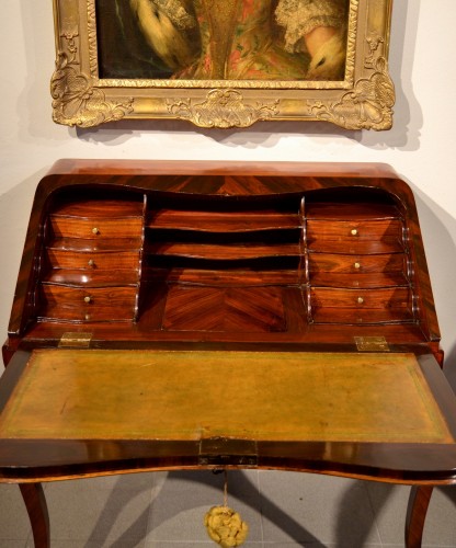 Mobilier Bureau et Secrétaire - Bureau de pente Louis XV, Paris vers 1750