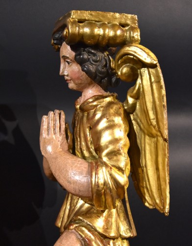 Antiquités - Paire d'anges ailés en bois, Toscane XVIIe siècle
