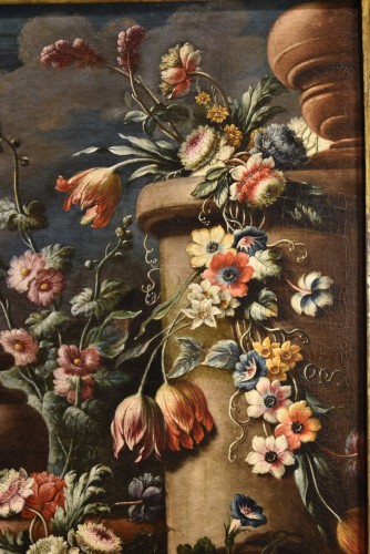 Louis XIV - Nature morte avec compositions florales dans un jardin, Francesco Lavagna (1684 - 1724)
