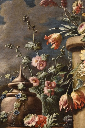 Antiquités - Nature morte avec compositions florales dans un jardin, Francesco Lavagna (1684 - 1724)