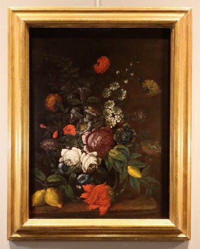 Still Life With Flowers, Italy 17th century - Paintings & Drawings Style Louis XIV