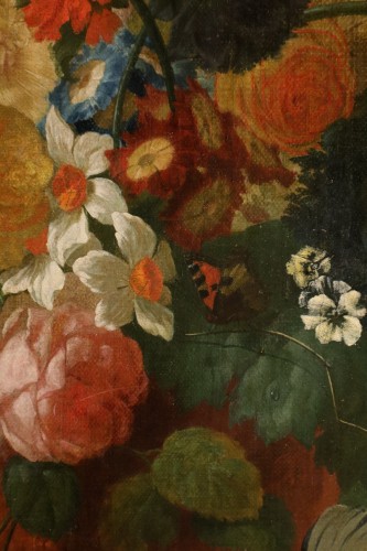 Paintings & Drawings  - Vase Of Flowers With Butterflies In A Niche, Flemish school of the 18th century