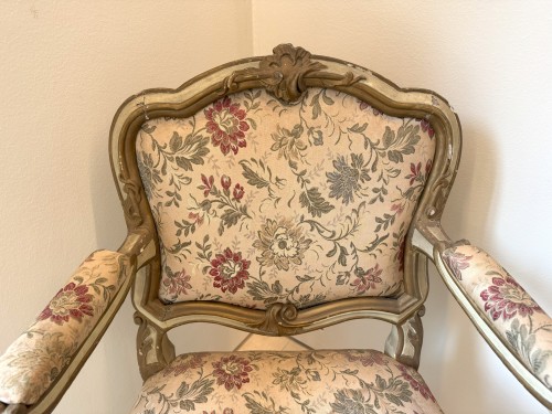 18th century - Two armchairs in lacquered and gilded wood, Lombardy 18th century