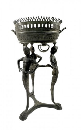Burnished bronze flowerpot, 19th century