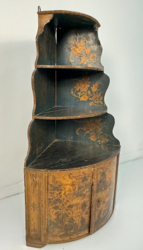 Hanging corner cabinet, Piedmont, 18th century - Furniture Style 