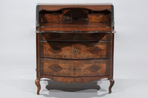 Commode à abattant en placage de noyer et bruyère de noyer, Piémont, XVIIIe siècle - Antichità Giglio