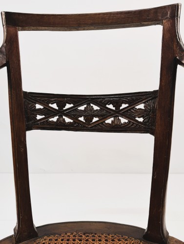 Eight walnut armchairs, Veneto late 18th century - 