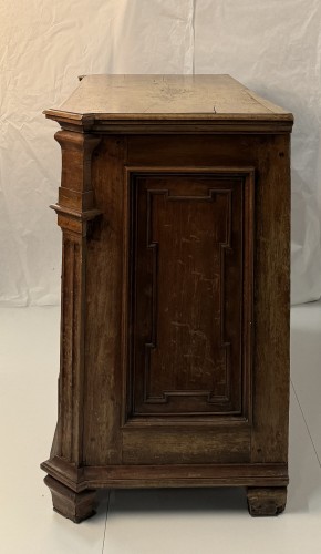 Mobilier Commode - Commode en noyer, Lombardie XVIIe siècle