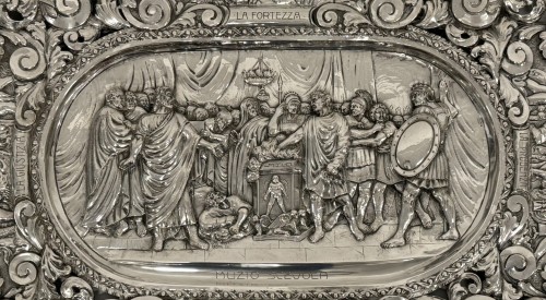 Large silver ceremonial platter, Milan 20th century - silverware & tableware Style 