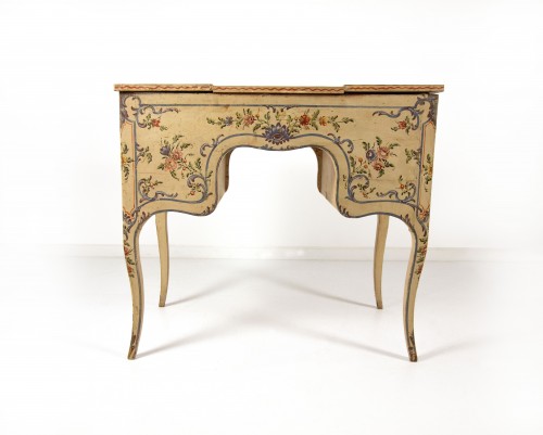 Lacquered wood dressing table, Genoa18th century - Louis XV