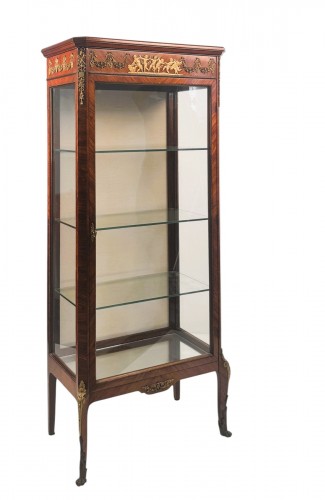 Showcase veneered in bois de rose, France early 20th century