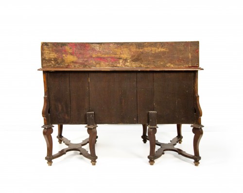 A &quot;Mazarin&quot; desk in walnut and burl veneer, 18th century - 