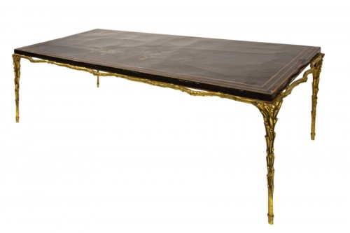 Table basse du XXe siècle en bronze doré et bois laqué