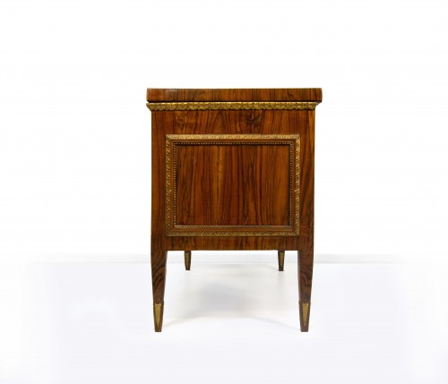 Furniture  - Rosewood veneered desk, Italy early 19th century