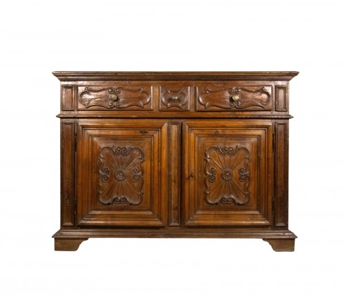 Walnut sideboard, Piedmont 18th century