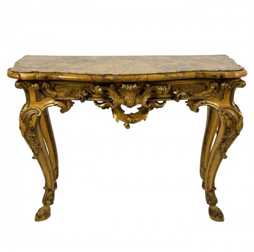 Console in carved, lacquered and gilded wood, 18th century