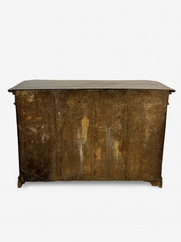 Commode en noyer, Bergame première moitié du XVIIIe siècle - Louis XV