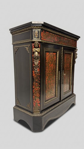 Mobilier Buffet - Buffet incrusté d'écaille de tortue et de laiton dans le style Boulle, fin du XIXe siècle