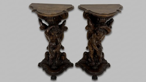 Paire de guéridons en noyer, XVIIe siècle - Mobilier Style Louis XIV