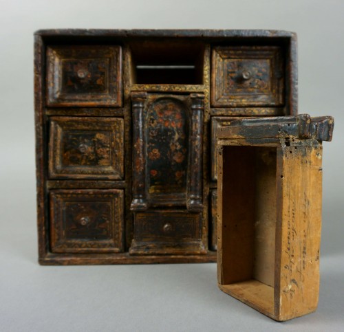 Cabinet vénitien du 16e siècle en Laque à la Persane - Renaissance