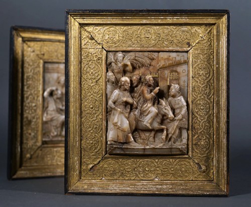 Paire de plaques en Albaâre de Malines début 17e - Sculpture Style Louis XIII