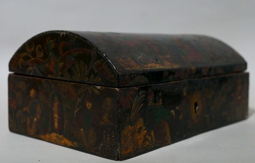 Early 17th Venetian Domed Lacquer Box  - 