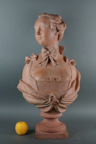 Transition - Buste de Dame en terre cuite  du 18e siècle