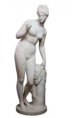 Vénus à la pomme Grande Sculpture Marbre vers le 1840