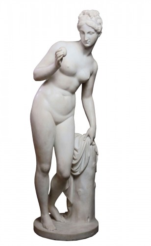 Venus with an apple Marble Around 1840