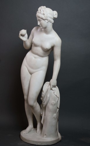 Sculpture Sculpture en Marbre - Vénus à la pomme, grand Marbre vers le 1840
