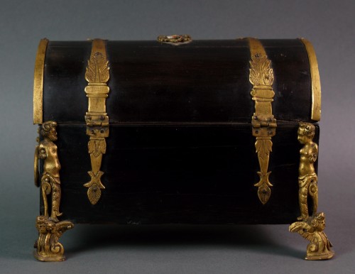 17th Italian Ebony Gilt Bronze and Diaspre Domed Box - Louis XIII