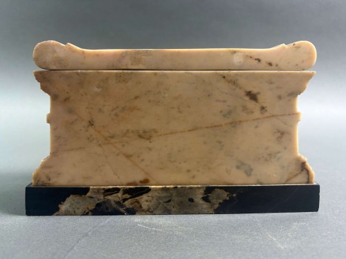 Early 19th Grand Tour Souvenir Marble Sarcophagus Of Lucius Cornelius Scipi - Objects of Vertu Style Empire