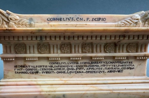 19th century - Early 19th Grand Tour Souvenir Marble Sarcophagus Of Lucius Cornelius Scipi