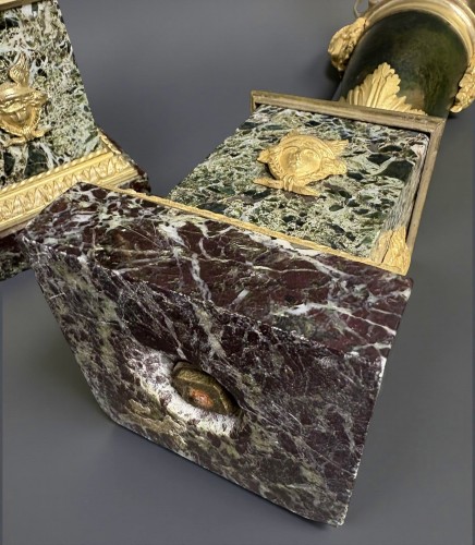 Antiquités - Pair of Directoire Urns attributed to Claude Galle