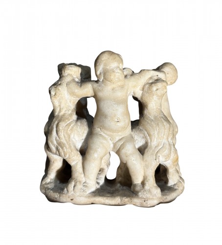 Allégorie Putti et lions, petit groupe en marbre, Renaissance italienne 16e siècle