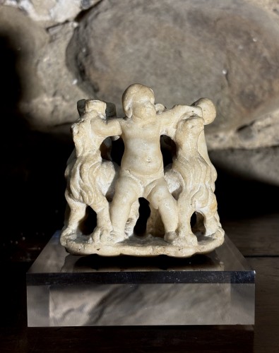 Sculpture Sculpture en Marbre - Allégorie Putti et lions, petit groupe en marbre, Renaissance italienne 16e siècle