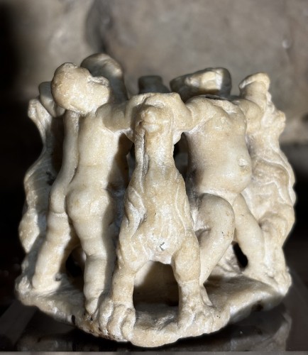 Allégorie Putti et lions, petit groupe en marbre, Renaissance italienne 16e siècle - Renaissance