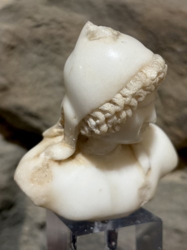 Antiquités - Petit Buste Maniériste d'Attis en Marbre 16e