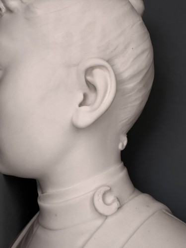 Antiquités - Laure MARTIN-COUTAN (1855-1915) Buste en Marbre